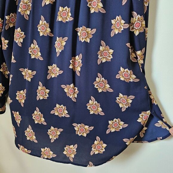 EUC LIKE NEW LOFT MEDALLION FLORAL PRINT SPLIT V NECK LONGSLEEVES TOP SIZE XL - Picture 9 of 16